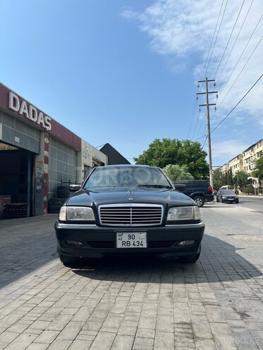 Mercedes C 240-1