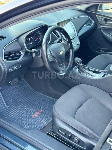 Chevrolet Malibu-13