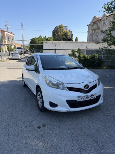 Toyota Vitz-2