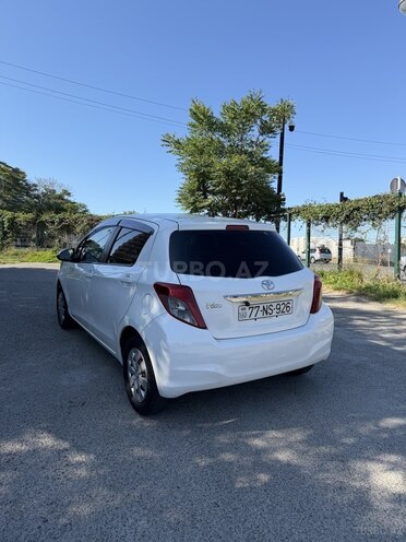 Toyota Vitz-6