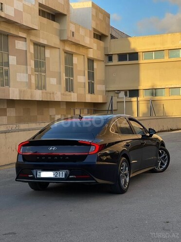 Hyundai Sonata-2