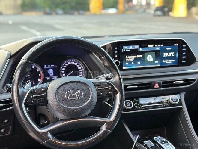 Hyundai Sonata-8