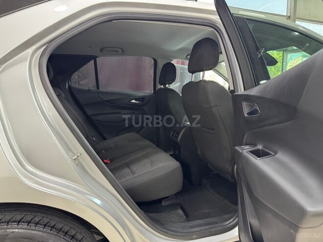 Chevrolet Equinox-5
