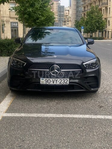 Mercedes E 300-1