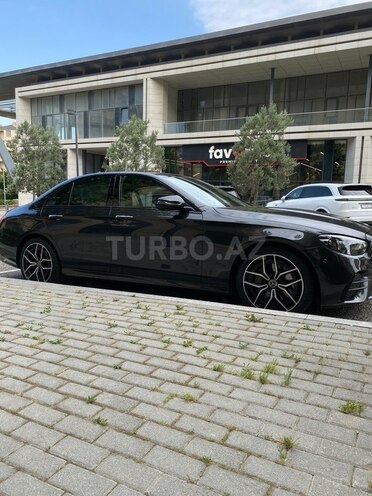 Mercedes E 300-6