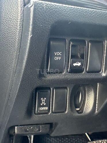 Infiniti G25-13