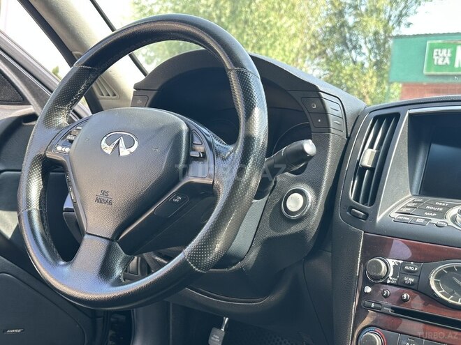 Infiniti G25-9