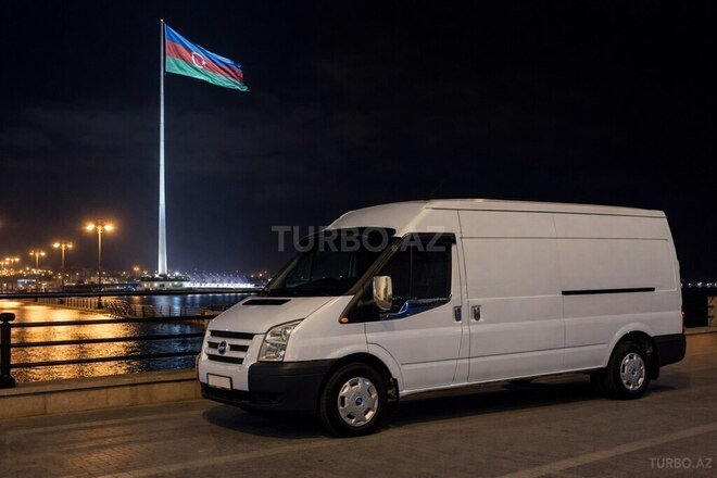 Ford Transit-5