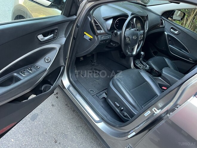 Hyundai Santa Fe-13