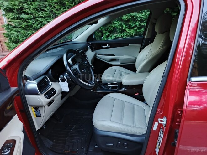 Kia Sorento-13
