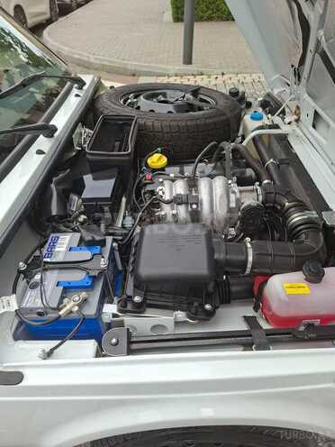 LADA (VAZ) Niva-12