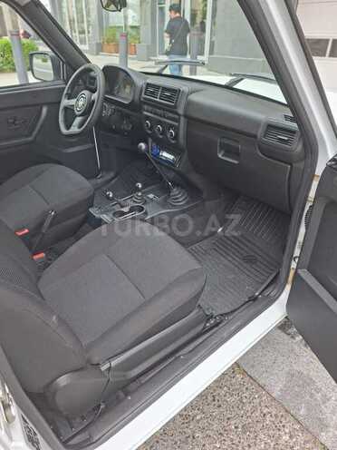 LADA (VAZ) Niva-9