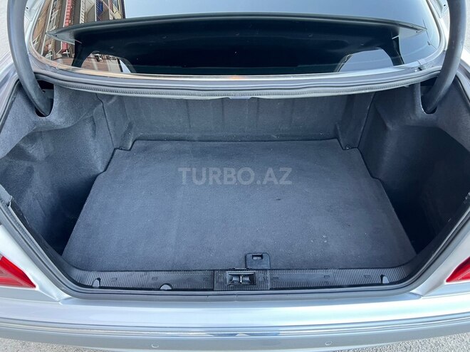 Mercedes E 270-6