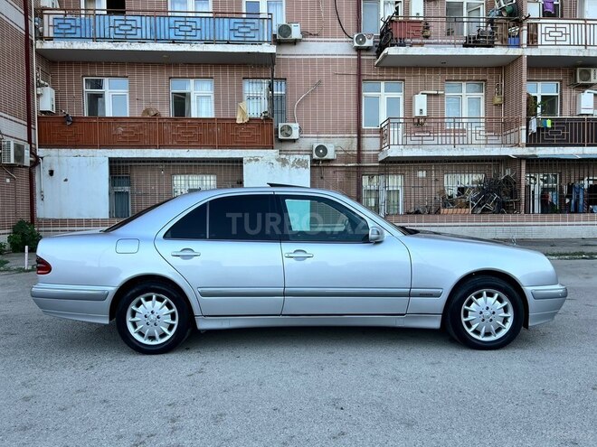Mercedes E 270-14