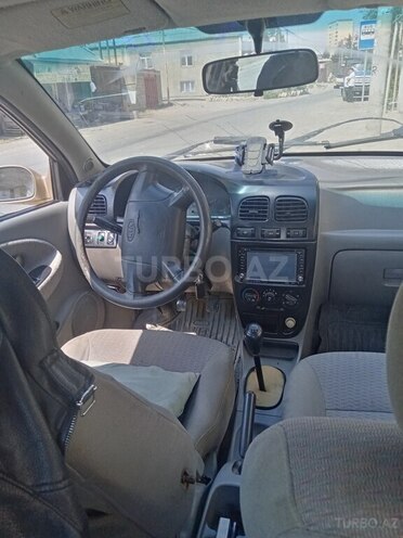 Kia Rio-3