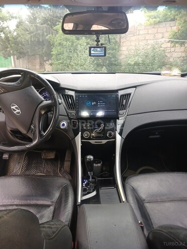 Hyundai Sonata-3