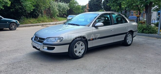Opel Omega-4
