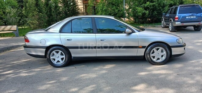 Opel Omega-5