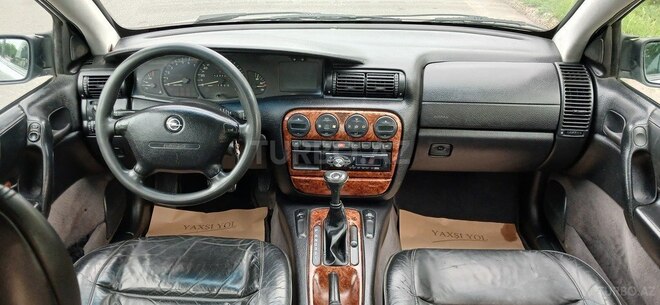 Opel Omega-9