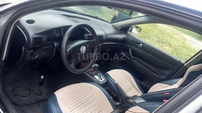 Volkswagen Passat-2