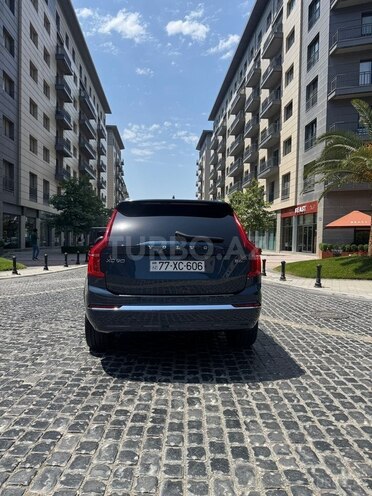 Volvo XC90-2