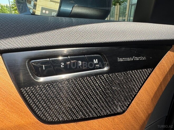 Volvo XC90-15