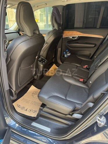Volvo XC90-13