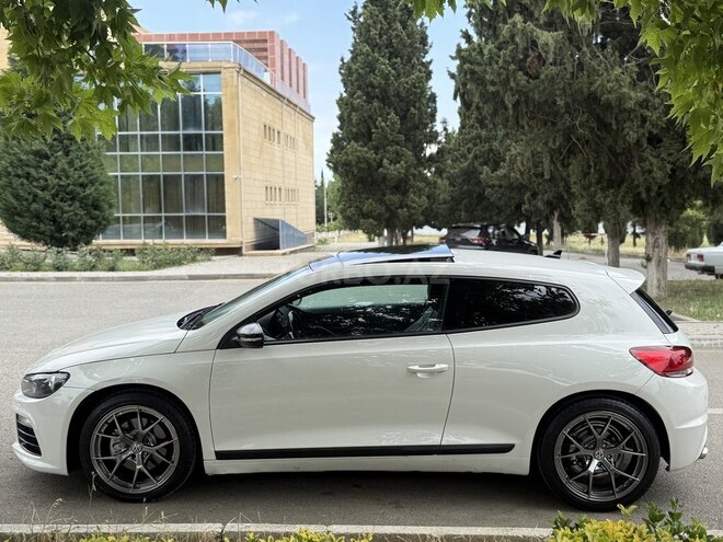 Volkswagen Scirocco-8