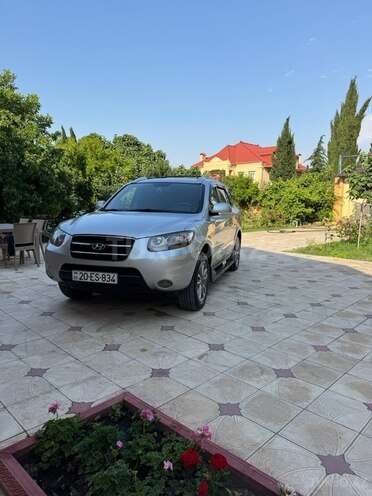 Hyundai Santa Fe-12