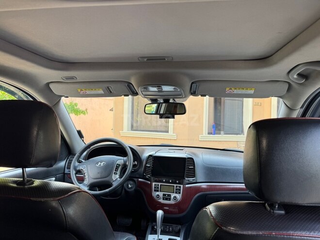 Hyundai Santa Fe-13