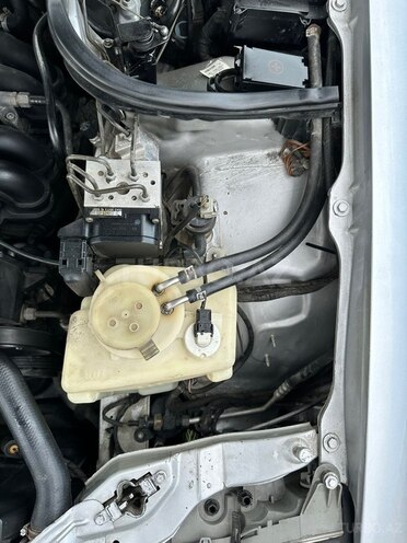 Mercedes E 230-17