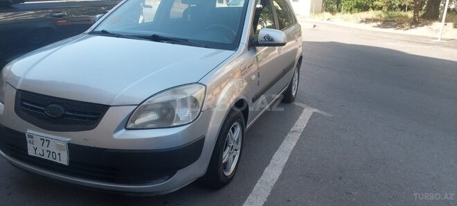 Kia Rio-4