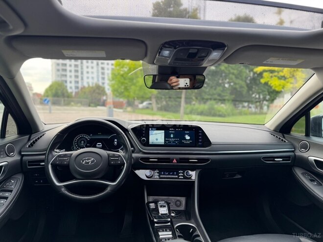 Hyundai Sonata-2