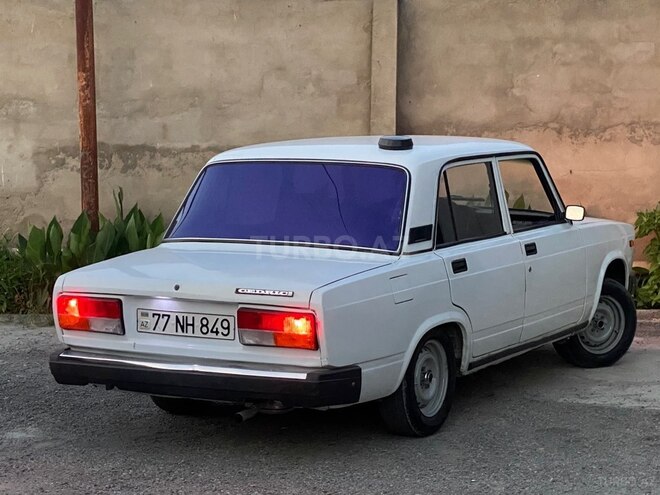 LADA (VAZ) 2107-21