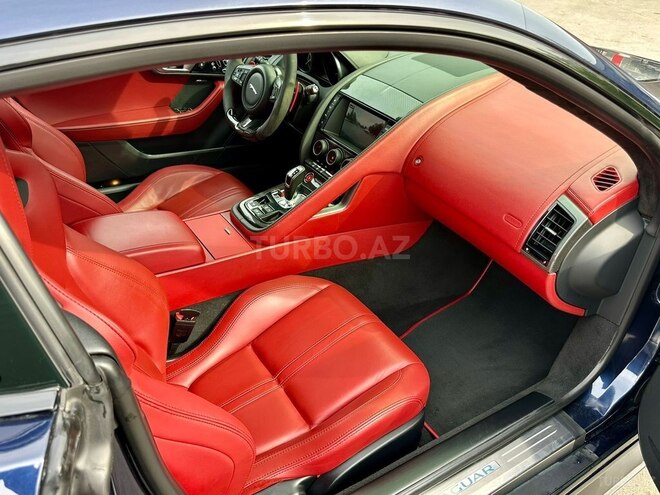 Jaguar F-Type-12
