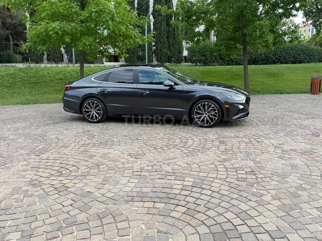 Hyundai Sonata-8