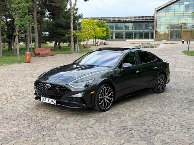 Hyundai Sonata-12
