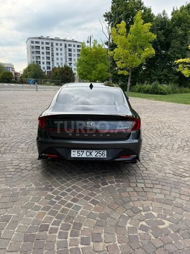 Hyundai Sonata-19