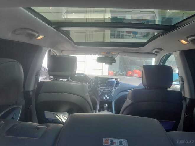 Hyundai Santa Fe-6