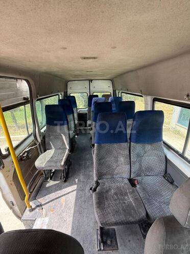 Ford Transit-7