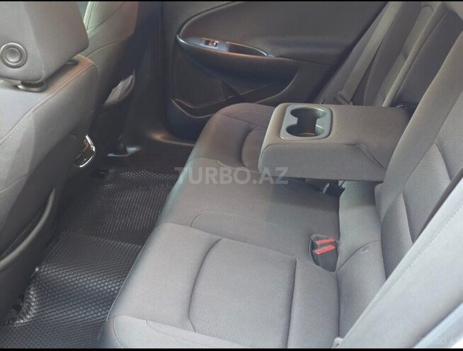 Chevrolet Malibu-6