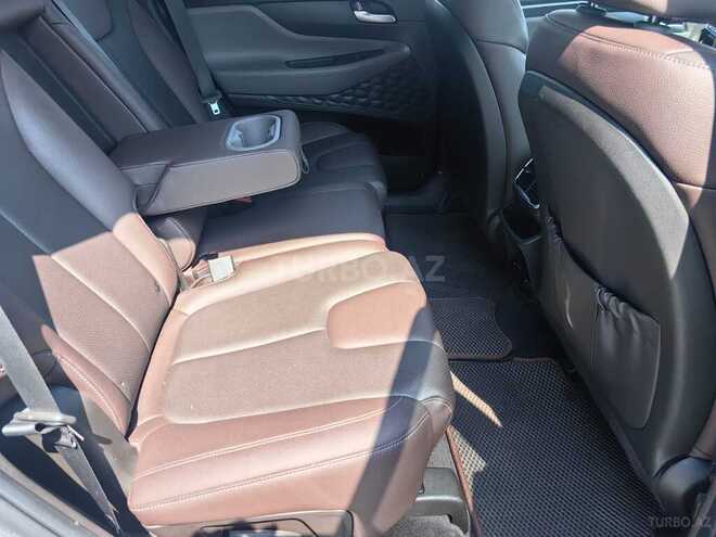 Hyundai Santa Fe-15
