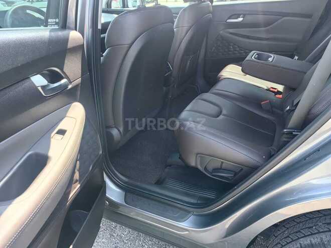 Hyundai Santa Fe-13