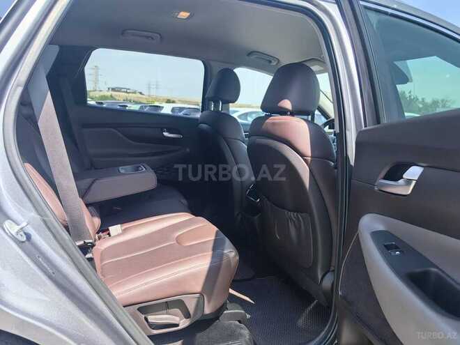 Hyundai Santa Fe-12