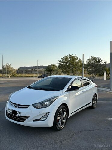 Hyundai Elantra-5