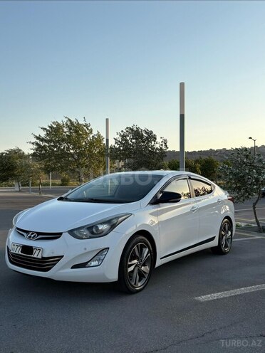 Hyundai Elantra-6
