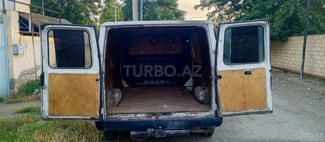 Ford Transit-7
