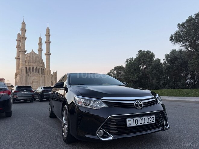 Toyota Camry-1