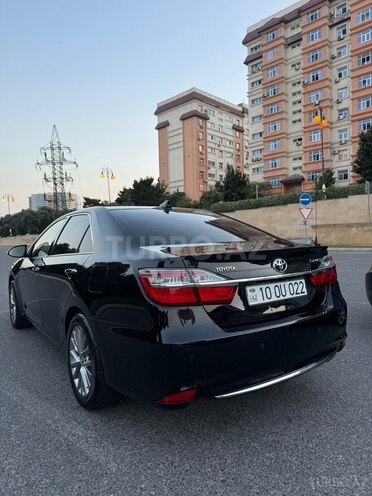 Toyota Camry-4