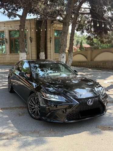 Lexus ES 300h-1